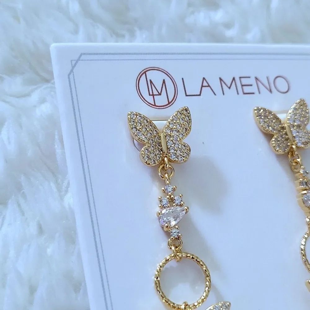 La Meno "Sparkling🎆 Butterfly🦋" Earrings - Picture 4 of 16